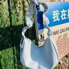 天蓝色