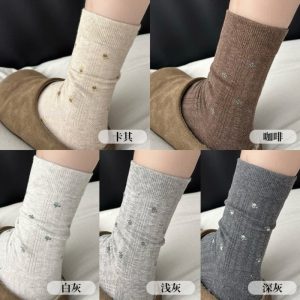 O1CN01Orn27A1OkLQc0hYwA_2206974541743-0-cib 秋冬新款法式温柔小碎花袜子女中筒袜ins风百搭优雅堆堆袜长筒袜