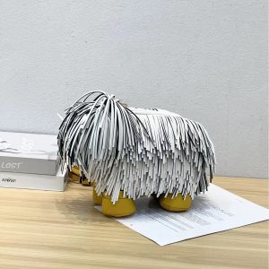 O1CN01nHb95g1OjQTL00HWt_2208157151741-0-cib 可爱创意搞怪松狮狗单肩包牧羊犬流苏个性新款小狗形状女斜挎包