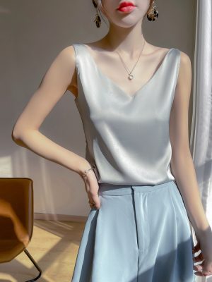 2024夏季大码服饰吊带打底内搭上衣辣妹外穿白色真丝吊带背心女夏